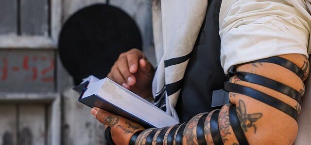 Учащиеся иерусалимских йешив просят призвать их в ЦАХАЛ