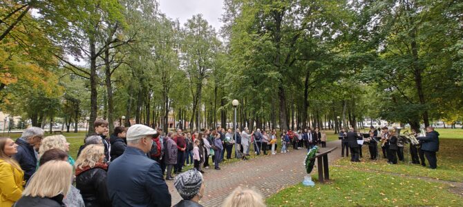 Victims of Holocaust Commemorated in Švenčionys