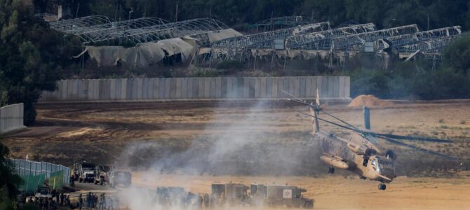 ЦАХАЛ готовится к приему заложников у границы с Газой