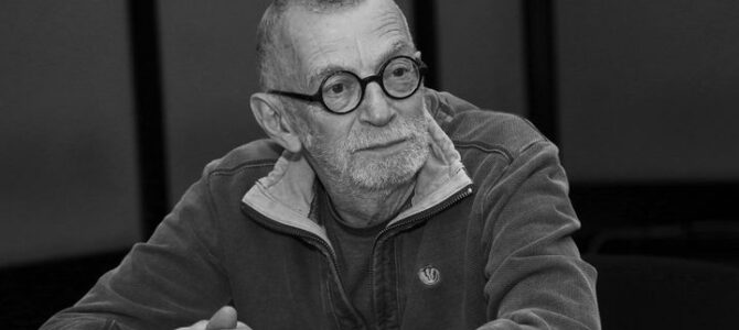 Умер поэт Лев Рубинштейн Умер поэт Лев Рубинштейн