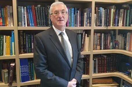 Литву посетит специалист по обрезанию из Лондона