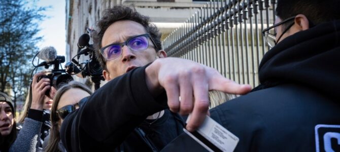 Columbia U Locks Jewish Professor Out