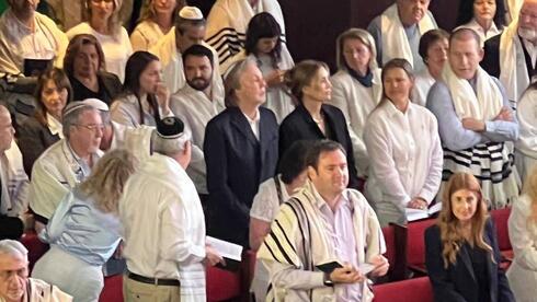 Пол Маккартни посетил синагогу на Йом Кипур Пол Маккартни посетил синагогу на Йом Кипур