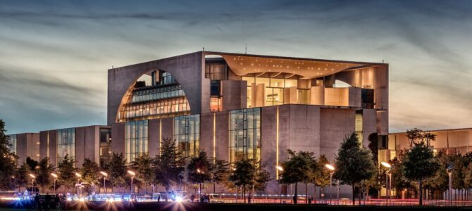 Vokietijos kanceliarija palaiko LŽB siekį kurti visiems saugią aplinką Vokietijos kanceliarija palaiko LŽB siekį kurti visiems saugią aplinką