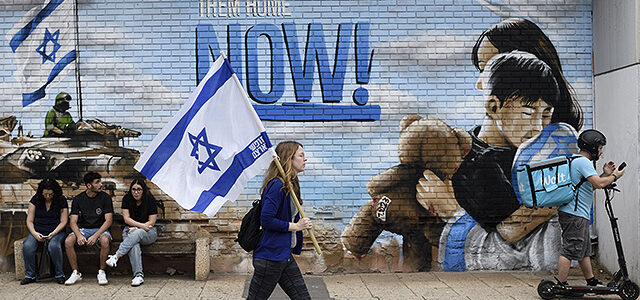 В Дохе подписано соглашение об освобождении заложников В Дохе подписано соглашение об освобождении заложников