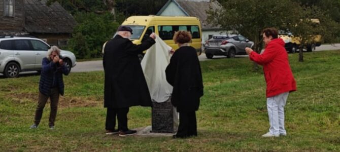 Marker Commemorates Lost Synagogues in Baisogala