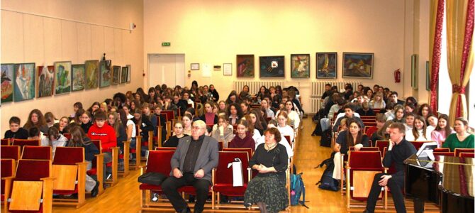 Pristatyti leidiniai Panevėžio Vytauto Mikalausko menų gimnazijoje