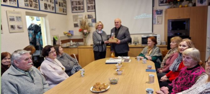 Gruodį Panevėžio miesto žydų bendruomenėje vyksta Panevėžio trečiojo amžiaus universiteto studentų susitikimai