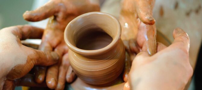 NAUJIENA!!! Kviečiame vaikus į keramikos pamokas