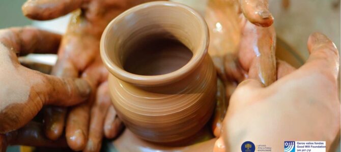 NAUJIENA!!! Kviečiame vaikus į keramikos pamokas