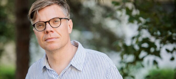 Zigmas Vitkus. Herojais negimstama – jie ugdomi. Apie žydų gelbėtojus ir mus Zigmas Vitkus. Herojais negimstama – jie ugdomi. Apie žydų gelbėtojus ir mus