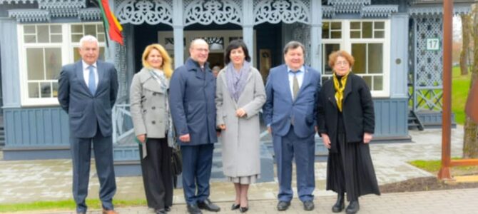 Būtina aplankyti: Druskininkuose atidarytas Žako Lipšico muziejus