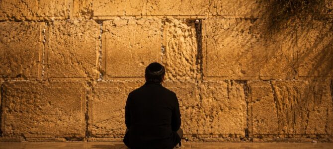 Tiša be Av (Tisha B’Av) – didžiausia žydų tautos gedulo diena