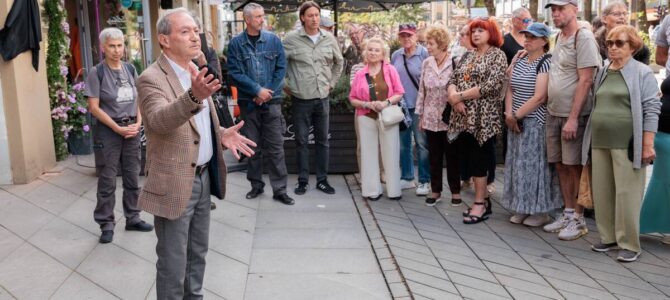 Plaque Commemorating Litvak Photographer Shimon Bajer Unveiled in Kaunas
