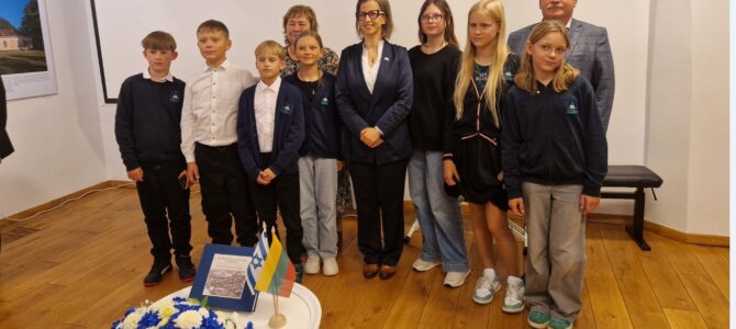 Kupiškyje pristatytas fotografijų albumas „Kupiškio žydų gyvenimo akimirkos“