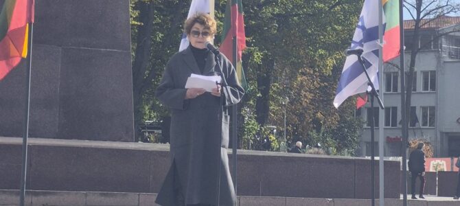 Lietuvos žydų (litvakų) bendruomenės pirmininkės kalba mitinge, skirtame pagerbti spalio 7-osios įvykių aukas Lietuvos žydų (litvakų) bendruomenės pirmininkės kalba mitinge, skirtame pagerbti spalio 7-osios įvykių aukas